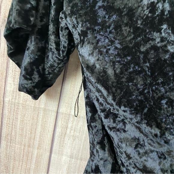 Free People Womens Black Velvet Robe size Small - Picture 5 of 12